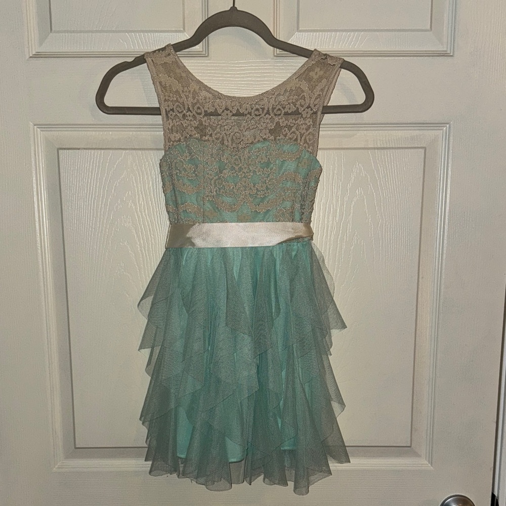 Rare Editions Lace and Tulle Dress in Cream and Teal